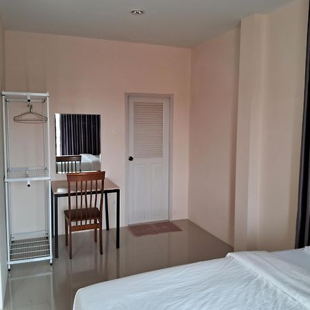 เคทู เกสเฮาส์ Hotel Chonburi Bagian luar foto