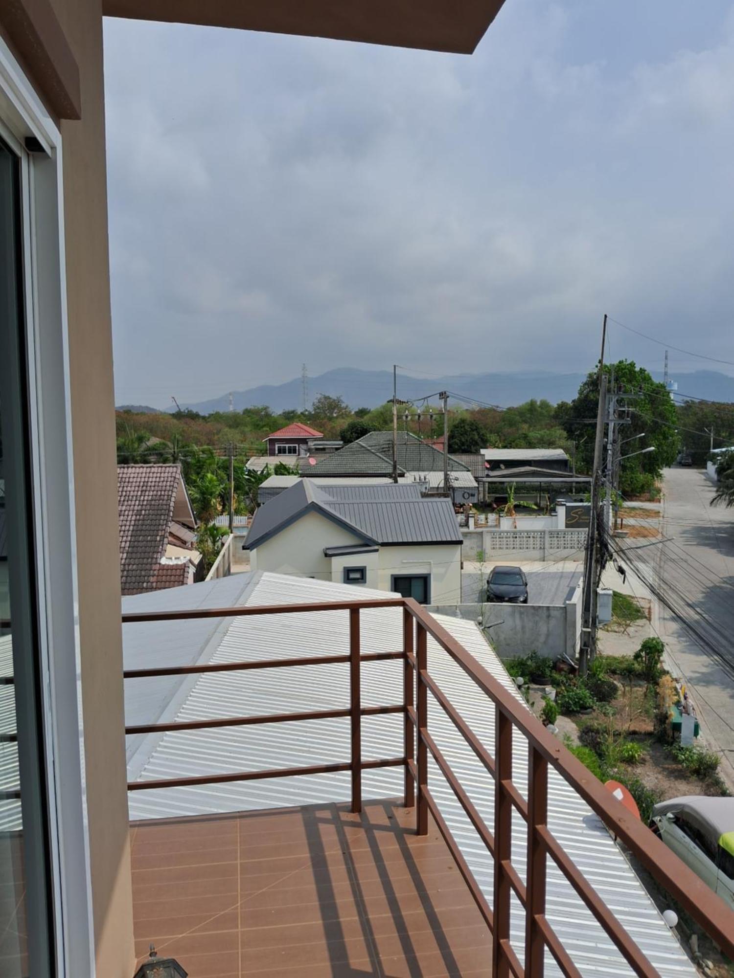 เคทู เกสเฮาส์ Hotel Chonburi Bagian luar foto