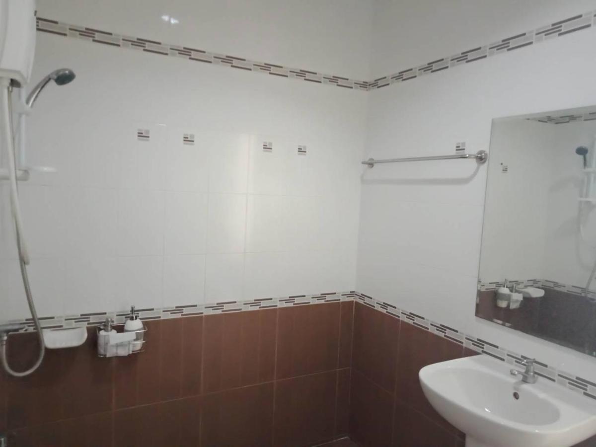 เคทู เกสเฮาส์ Hotel Chonburi Bagian luar foto