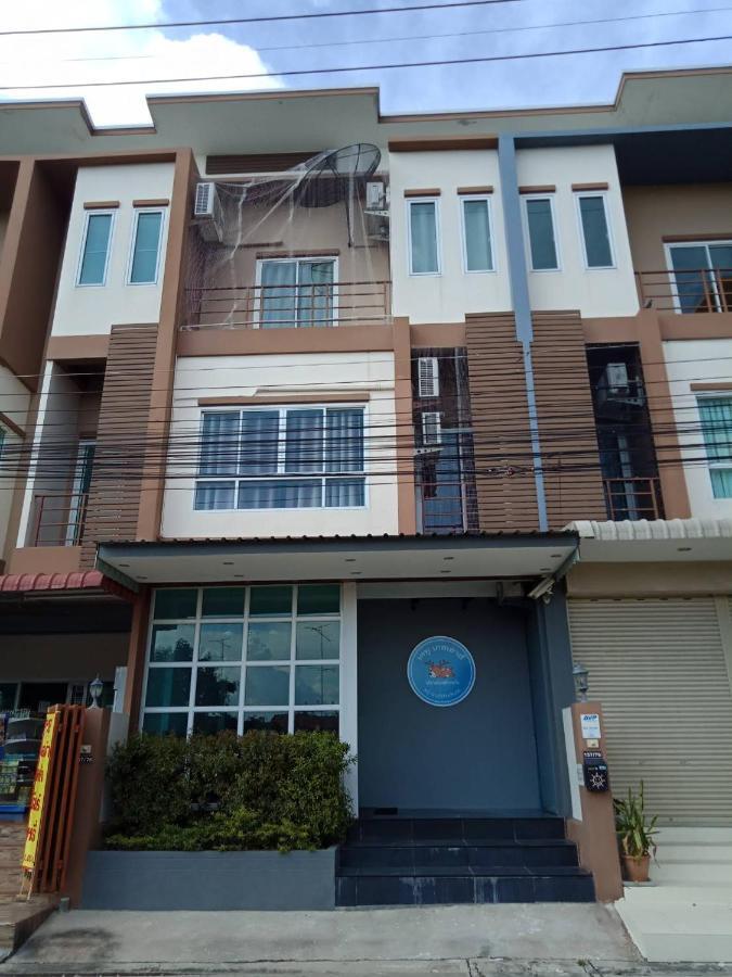 เคทู เกสเฮาส์ Hotel Chonburi Bagian luar foto